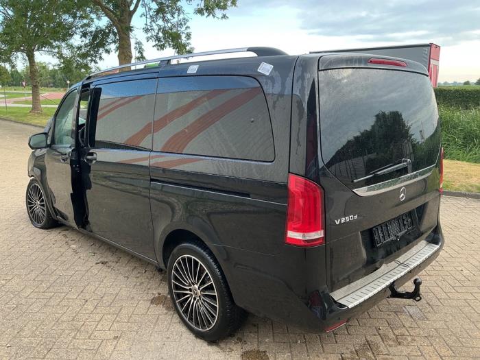 Mercedes V 2.1 250 BlueTEC, 250 d 16V Vehículo de desguace (2017, Negro)