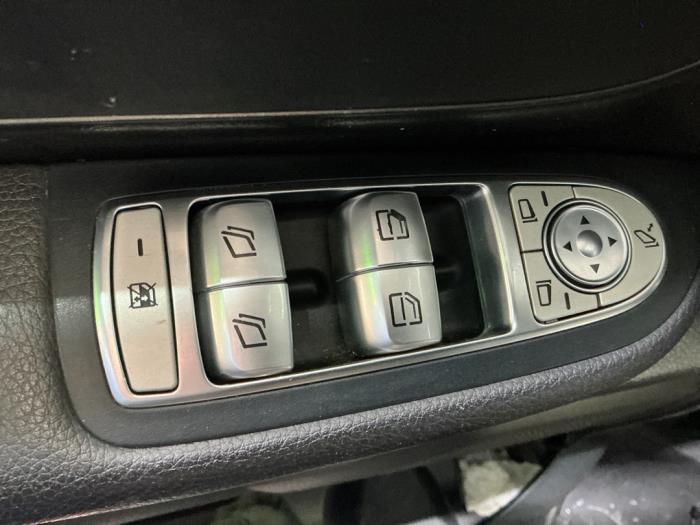 Mercedes V 2.1 250 BlueTEC, 250 d 16V Vehículo de desguace (2017, Negro)