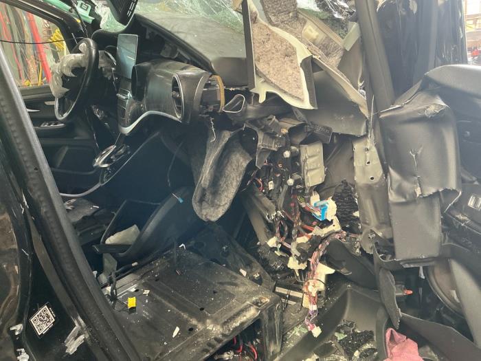 Mercedes V 2.1 250 BlueTEC, 250 d 16V Vehículo de desguace (2017, Negro)