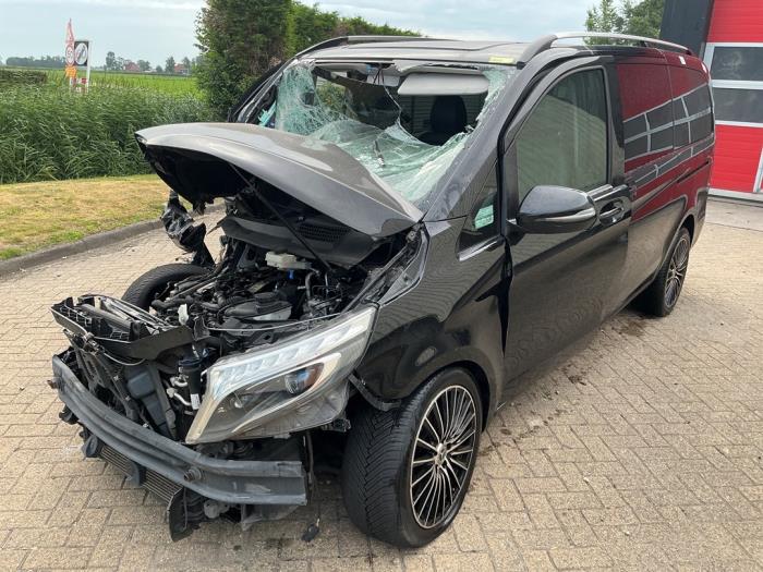 Mercedes V 2.1 250 BlueTEC, 250 d 16V Vehículo de desguace (2017, Negro)