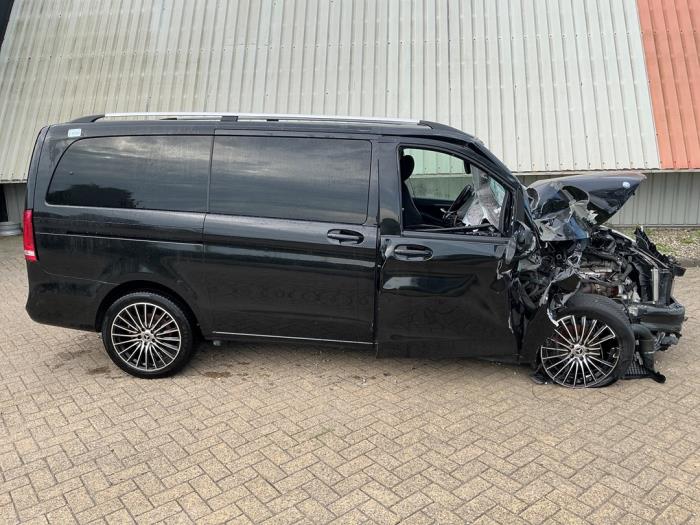 Mercedes V 2.1 250 BlueTEC, 250 d 16V Vehículo de desguace (2017, Negro)