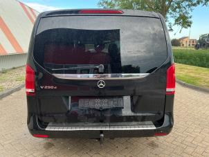 Mercedes V 2.1 250 BlueTEC, 250 d 16V Vehículo de desguace (2017, Negro)