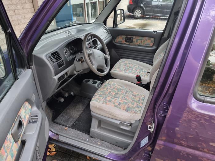 Suzuki Wagon-R+ 1.0 16V Salvage vehicle (1999, Purple)