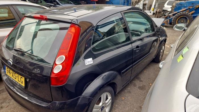 Ford Fiesta 5 1.3 Vehículo de desguace (2007, Negro)