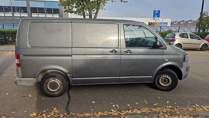 Volkswagen Transporter T5 2.0 TDI DRF Vehículo de desguace (2010, Granito)