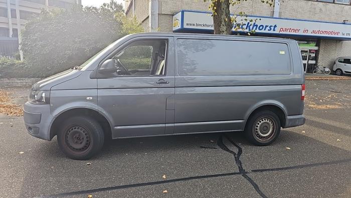 Volkswagen Transporter T5 2.0 TDI DRF Vehículo de desguace (2010, Granito)