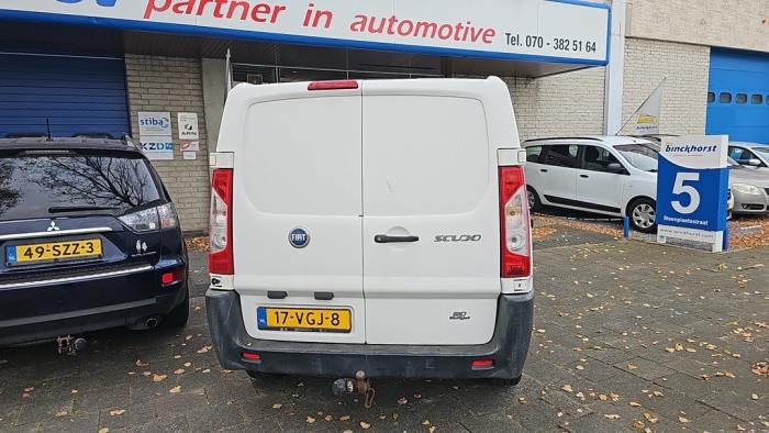 Fiat Scudo 1.6 D Multijet Vehículo de desguace (2007, Granito)