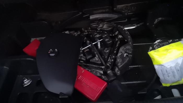 Opel Astra K 1.4 Turbo 16V Épave (2016, Noir)