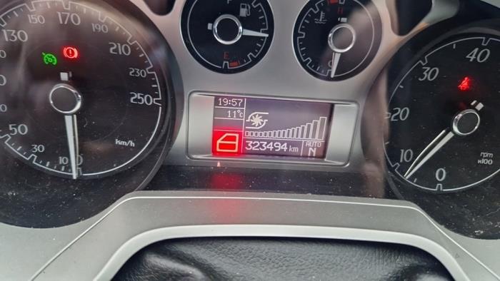 Lancia Delta 1.6 D Multijet 16V 120 Skadat fordon (2009, BEIGE)