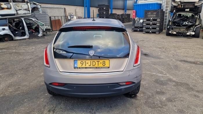 Lancia Delta 1.6 D Multijet 16V 120 Skadat fordon (2009, BEIGE)