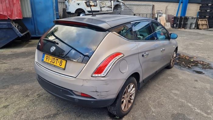Lancia Delta 1.6 D Multijet 16V 120 Skadat fordon (2009, BEIGE)
