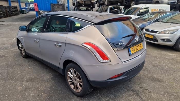 Lancia Delta 1.6 D Multijet 16V 120 Skadat fordon (2009, BEIGE)