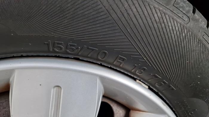 Hyundai i10 1.1i 12V Skrotfordon (2010, GRIJS)