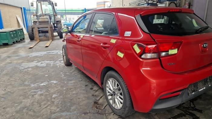 Kia Rio IV 1.0i T-GDi 100 12V Épave (2018, Rouge)