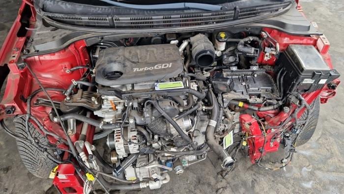 Kia Rio IV 1.0i T-GDi 100 12V Épave (2018, Rouge)