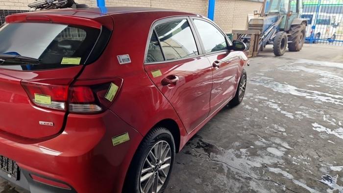 Kia Rio IV 1.0i T-GDi 100 12V Épave (2018, Rouge)