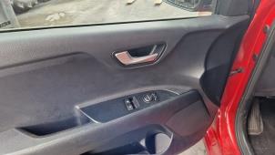 Kia Rio IV 1.0i T-GDi 100 12V Épave (2018, Rouge)