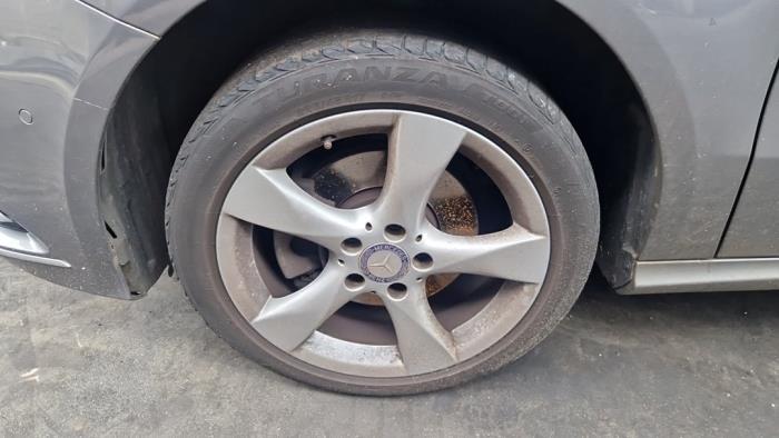 Mercedes B 1.6 B-200 BlueEFFICIENCY Turbo 16V Épave (2012, Gris)