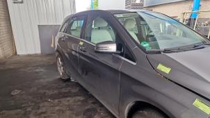 Mercedes B 1.6 B-200 BlueEFFICIENCY Turbo 16V Épave (2012, Gris)