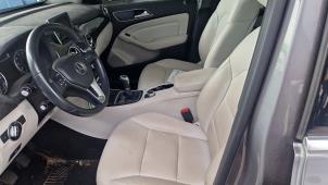 Mercedes B 1.6 B-200 BlueEFFICIENCY Turbo 16V Épave (2012, Gris)