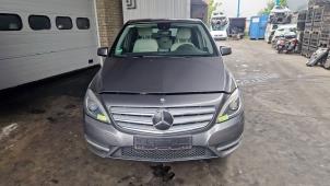 Mercedes B 1.6 B-200 BlueEFFICIENCY Turbo 16V Épave (2012, Gris)