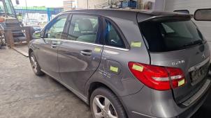 Mercedes B 1.6 B-200 BlueEFFICIENCY Turbo 16V Épave (2012, Gris)