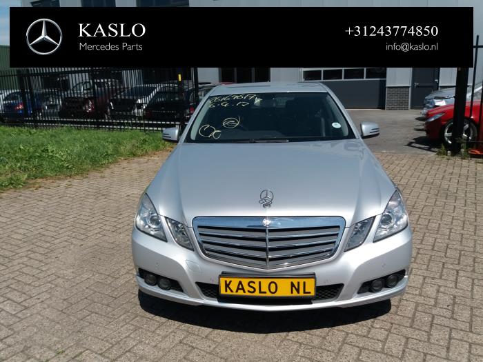 Mercedes E E-220 CDI 16V BlueEfficiency Épave (2010, Métallisé, Argenté)