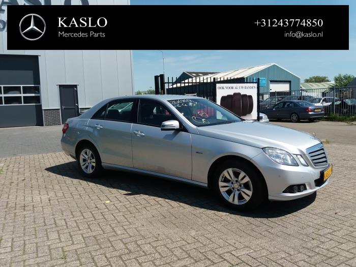 Mercedes E E-220 CDI 16V BlueEfficiency Épave (2010, Métallisé, Argenté)