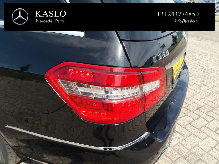 Mercedes E Estate E-350 CDI V6 24V BlueEfficiency Vehículo de desguace (2010, Metálico, Negro)
