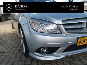 Mercedes C 2.2 C-220 CDI 16V Épave (2008, Métallisé, Argenté)