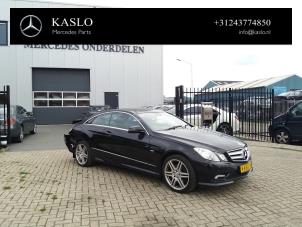 Mercedes E E-220 CDI 16V BlueEfficiency Épave (2011, Métallisé, Noir)