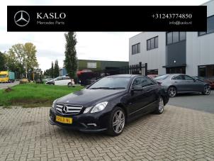 Mercedes E E-220 CDI 16V BlueEfficiency Épave (2011, Métallisé, Noir)