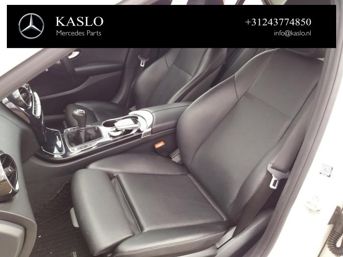 Mercedes C C-200 1.6 CDI BlueTEC, C-200 d 16V Samochód złomowany (2015, Bialy)