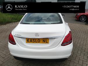 Mercedes C C-200 1.6 CDI BlueTEC, C-200 d 16V Samochód złomowany (2015, Bialy)