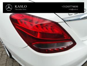Mercedes C C-200 1.6 CDI BlueTEC, C-200 d 16V Samochód złomowany (2015, Bialy)