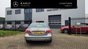 Mercedes E E-220 CDI 16V BlueEfficiency Épave (2014, Métallisé, Gris argenté)