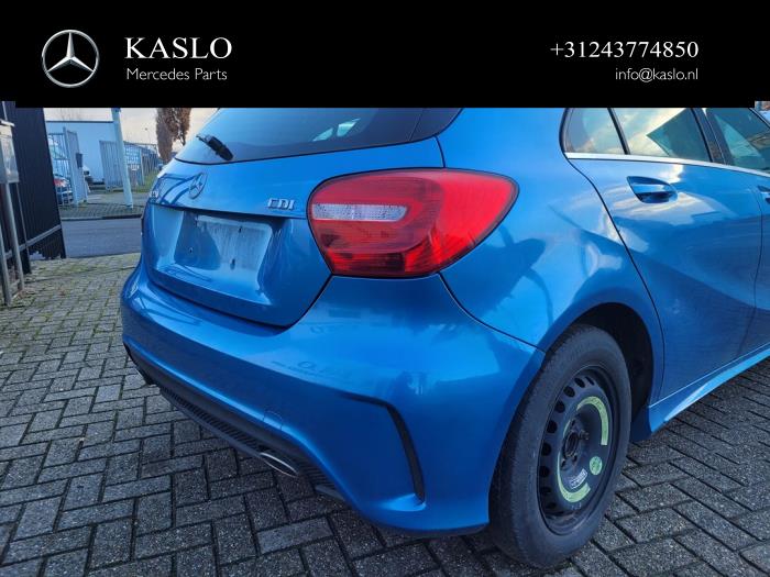 Mercedes A 2.2 A-220 CDI 16V Schrottauto (2013, Metallic, Blau)