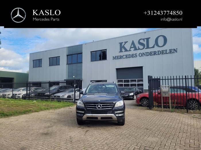 Mercedes ML III 2.1 ML-250 CDI 16V BlueTEC 4-Matic Samochód złomowany (2012, Metalik, Czarny)