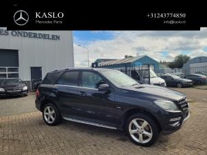 Mercedes ML III 2.1 ML-250 CDI 16V BlueTEC 4-Matic Samochód złomowany (2012, Metalik, Czarny)