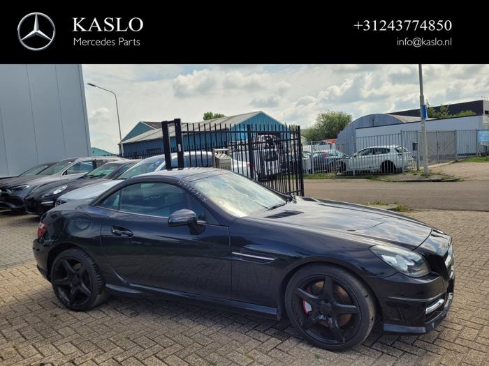 Mercedes SLK 2.1 250 CDI 16V BlueEFFICIENCY Samochód złomowany (2013, Metalik, Czarny)