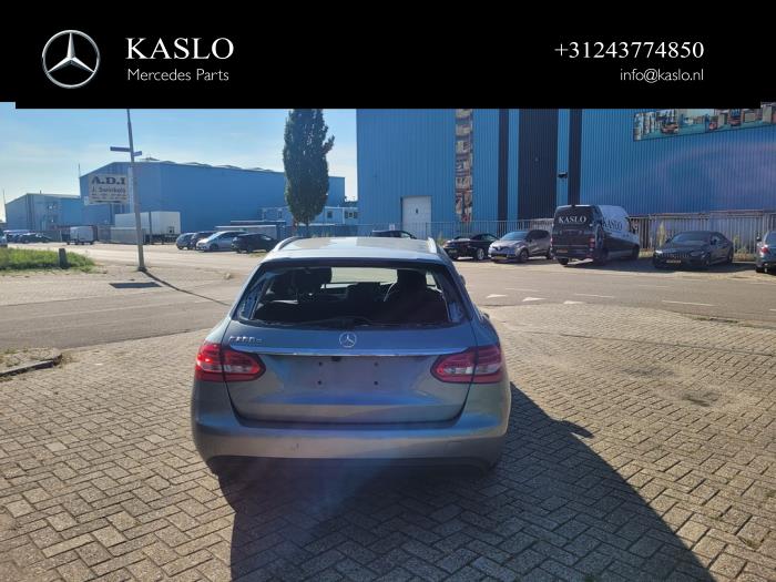 Mercedes C Estate C-200 BlueTEC, C-200 d 1.6 16V Vehículo de desguace (2015, Metálico, Plateado)