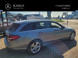 Mercedes C Estate C-200 BlueTEC, C-200 d 1.6 16V Vehículo de desguace (2015, Metálico, Plateado)