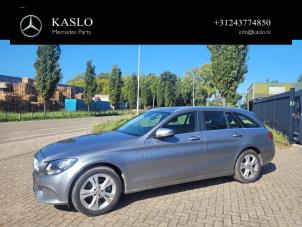 Mercedes C Estate C-200 BlueTEC, C-200 d 1.6 16V Vehículo de desguace (2015, Metálico, Plateado)