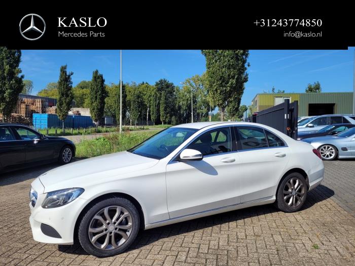 Mercedes C C-200 1.6 CDI BlueTEC, C-200 d 16V Schrottauto (2015, Weiß)