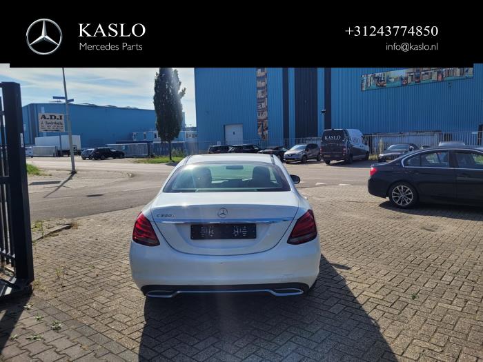 Mercedes C C-200 1.6 CDI BlueTEC, C-200 d 16V Schrottauto (2015, Weiß)