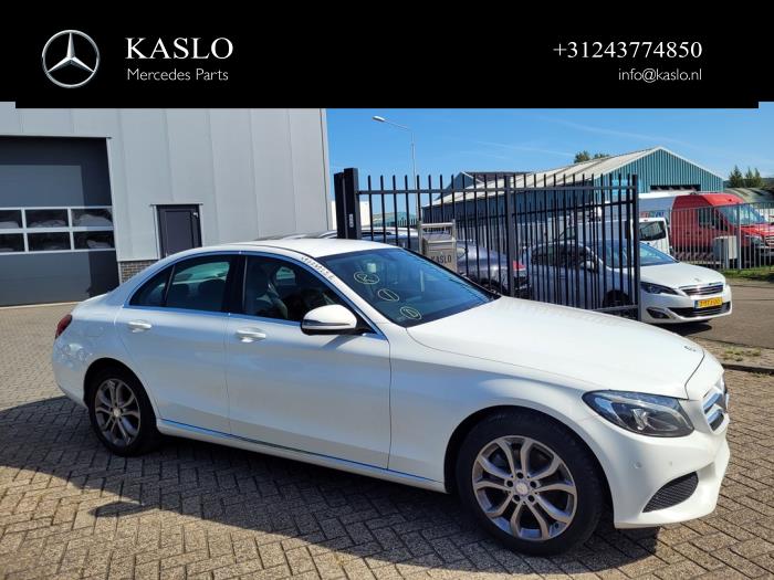 Mercedes C C-200 1.6 CDI BlueTEC, C-200 d 16V Schrottauto (2015, Weiß)
