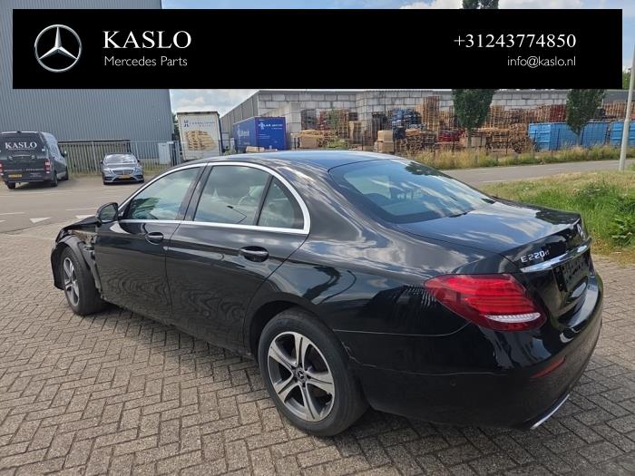 Mercedes E E-220d 2.0 Turbo Vehículo de desguace (2018, Metálico, Negro)