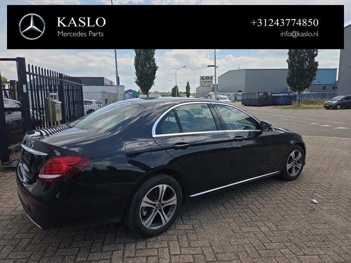 Mercedes E E-220d 2.0 Turbo Vehículo de desguace (2018, Metálico, Negro)