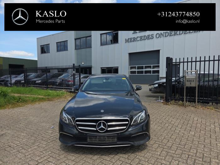 Mercedes E E-220d 2.0 Turbo Vehículo de desguace (2018, Metálico, Negro)