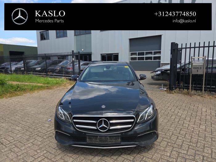 Mercedes E E-220d 2.0 Turbo Vehículo de desguace (2018, Metálico, Negro)